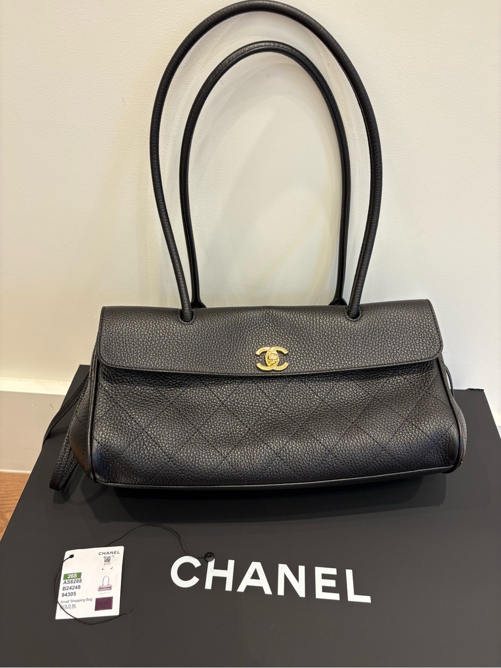CHANEL
Grained Calfskin Stitched Urban Essentials Small Shopping Bag Black